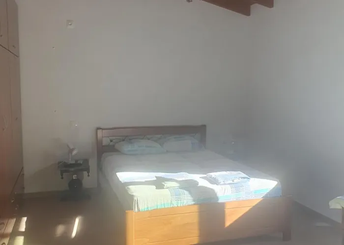 Kır Evi Macky Kato Almiri